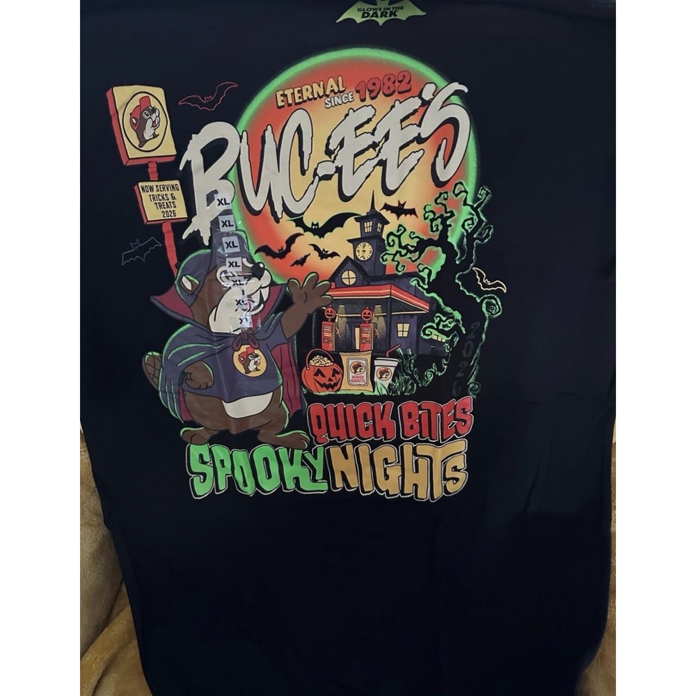 Buc-ees 2026 Halloween Glow In Dark T-Shirt Size XL NEW Spooky Nights Graphic